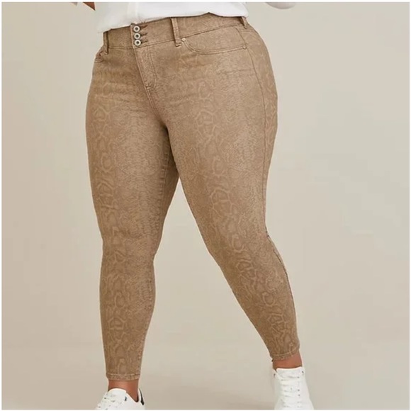 torrid Denim - NWT Torrid Snakeskin Jeggings Jeans Leggings Khaki Feel The Fit Super Soft Plus